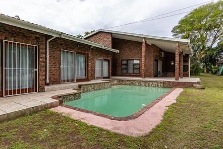 5 Bedroom House in Amanzimtoti