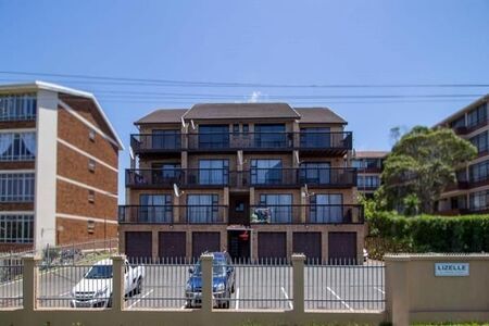 2 Bedroom Apartment in Amanzimtoti