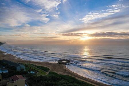 2 Bedroom Apartment in Amanzimtoti
