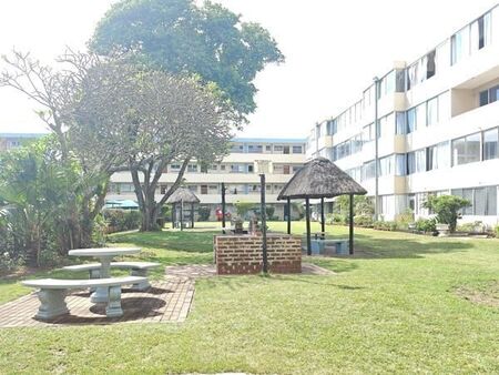 1 Bedroom Apartment in Amanzimtoti