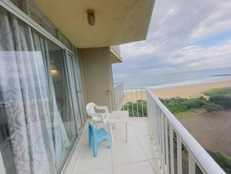 2 Bedroom Apartment in Amanzimtoti