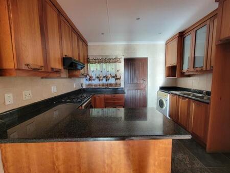 3 Bedroom Townhouse in Athlone Park