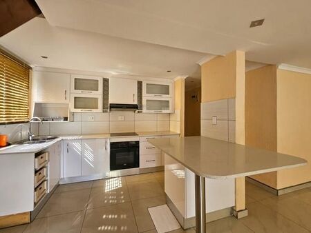 3 Bedroom Duplex in Amanzimtoti