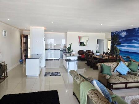 3 Bedroom Apartment in La Mercy