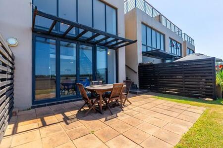 2 Bedroom Apartment in La Mercy