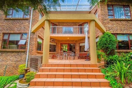 3 Bedroom House in Florida Hills