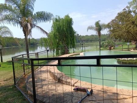 4 Bedroom Townhouse in Kameeldrift East