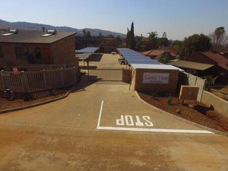 1 Bedroom Apartment in Elandspoort