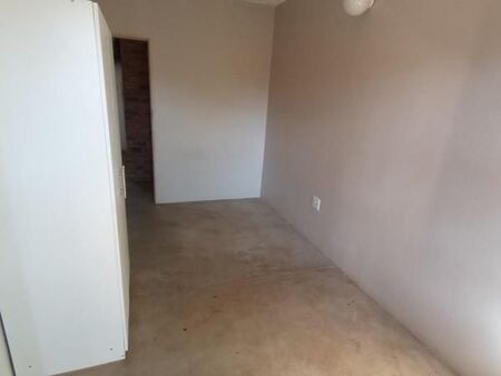 7 Bedroom House in Lynnwood Glen