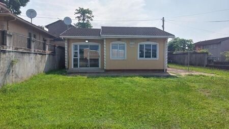 2 Bedroom House in Grove End