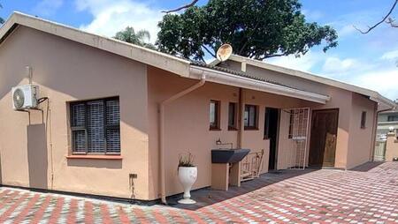 3 Bedroom House in Centenary Park