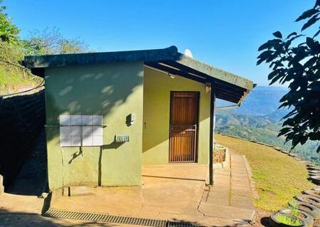 2 Bedroom House in Bothas Hill