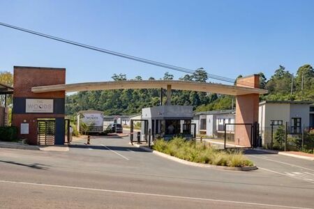 1 Bedroom Apartment in Waterfall