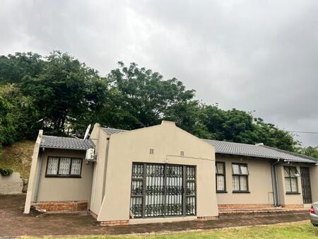 3 Bedroom House in Sea View