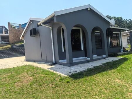 3 Bedroom House in Sea View