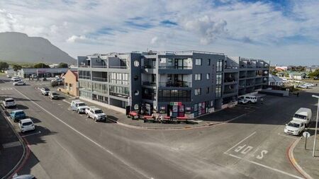 2 Bedroom apartment to rent in Gansbaai Central