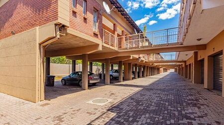2 Bedroom apartment to rent in Equestria, Pretoria