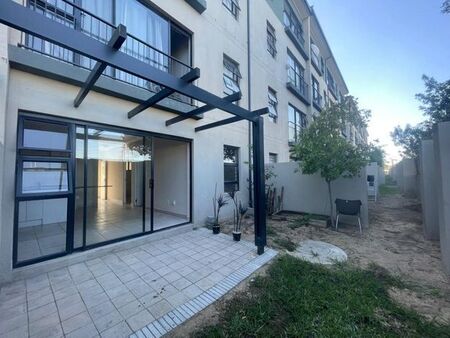 2 Bedroom apartment to rent in Oakglen, Bellville