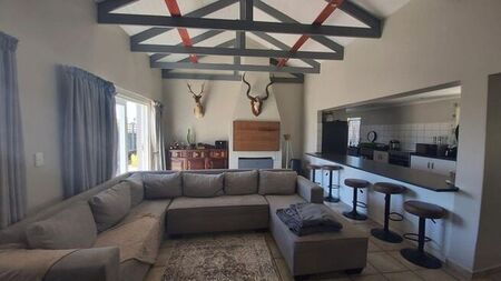 4 Bedroom house to rent in Velddrif