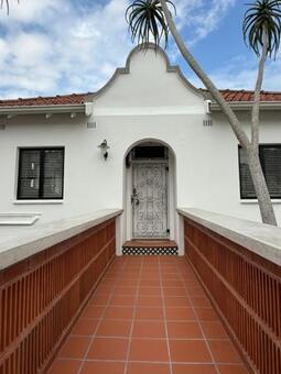 2 Bedroom Apartment in Morningside