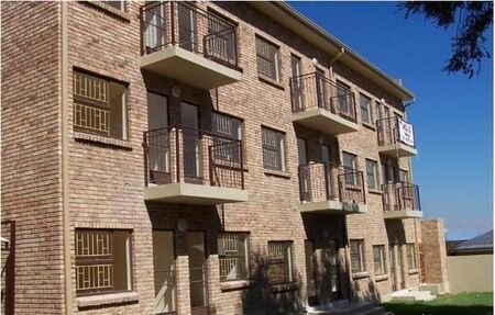 2 Bedroom Apartment in Krugersdorp Central