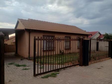 3 Bedroom House in Soshanguve