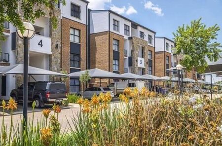 2 Bedroom Apartment in Mooikloof Equestrian Estate