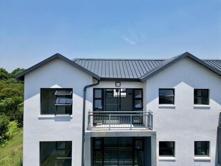 2 Bedroom Apartment in Lombardy Estate