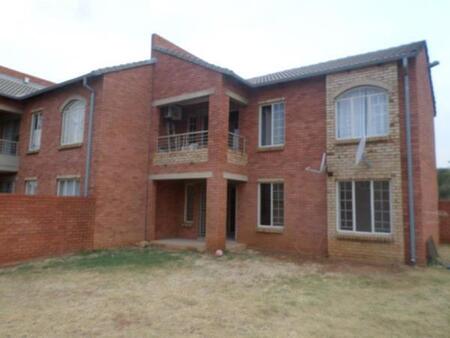 2 Bedroom Townhouse in Equestria