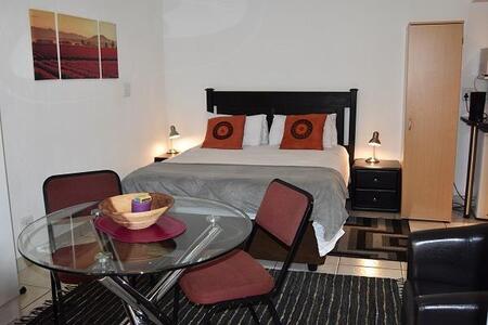 Studio apartment in Morningside