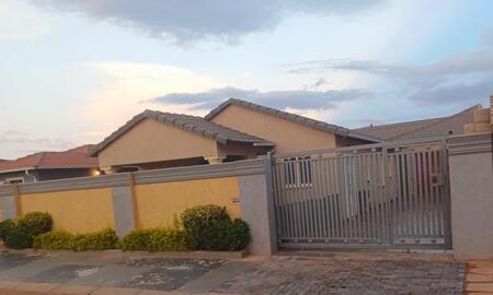 3 Bedroom House in Protea Glen