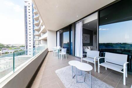 2 Bedroom Apartment in Sandton Central