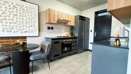 2 Bedroom Apartment in Dainfern