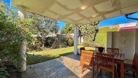 2 Bedroom House in Parkhurst