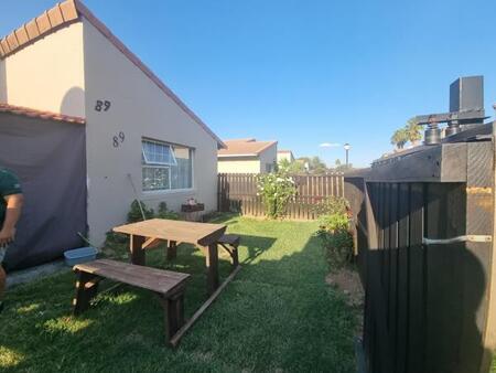 3 Bedroom Townhouse in Elspark