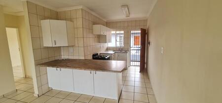 2 Bedroom Townhouse in Comet