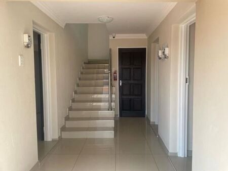 Bachelor apartment in Dawnpark