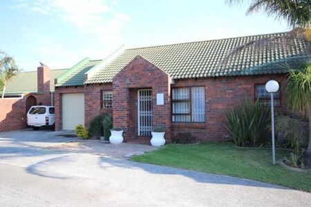 2 Bedroom Townhouse in Lorraine