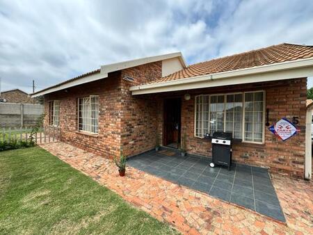 2 Bedroom Townhouse in Parys