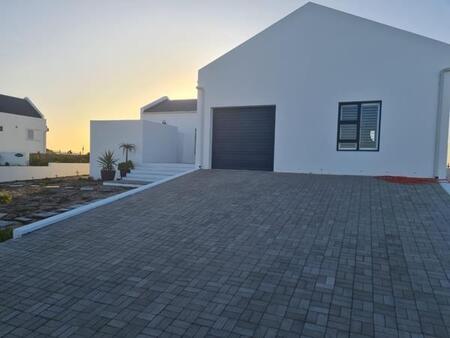 3 Bedroom House in Velddrif