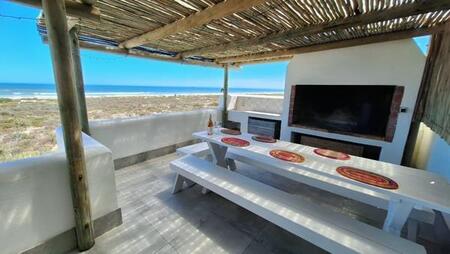 3 Bedroom House in Dwarskersbos