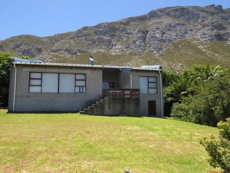 3 Bedroom House in Bettys Bay