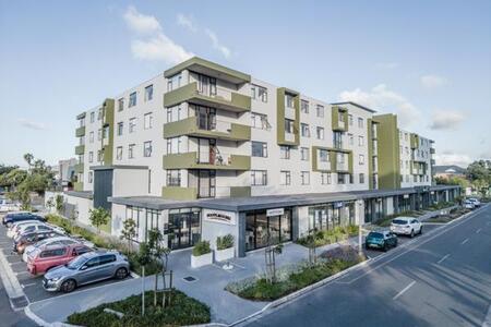 Studio Apartment in Pinelands