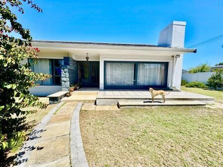 4 Bedroom House in Milnerton Central