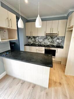 3 Bedroom House in Claremont