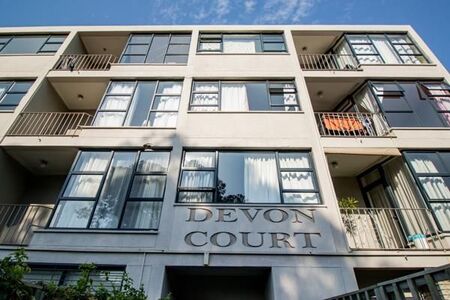 2 Bedroom Apartment in Wynberg