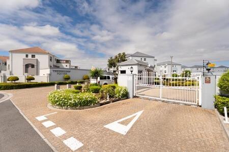 2 Bedroom Apartment in Vredekloof