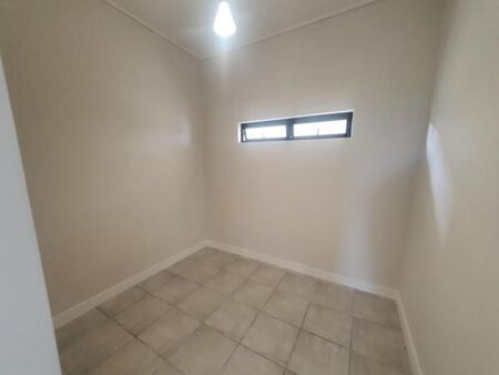 2 Bedroom Apartment in Gordons Bay Central