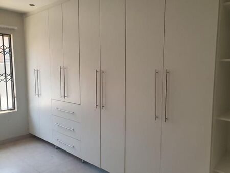 2 Bedroom Apartment in Pioneer Park