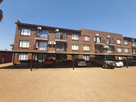 2 Bedroom Apartment in Lephalale (Ellisras)